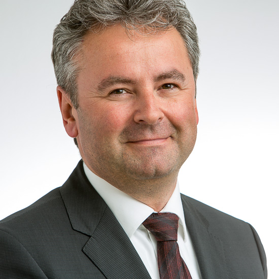 Portraitfoto. Referenz für Till Erdmenger